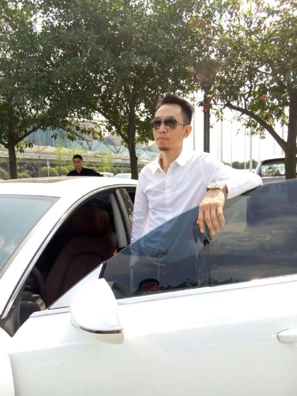 杨岳的第一张照片--新北残疾人相亲网