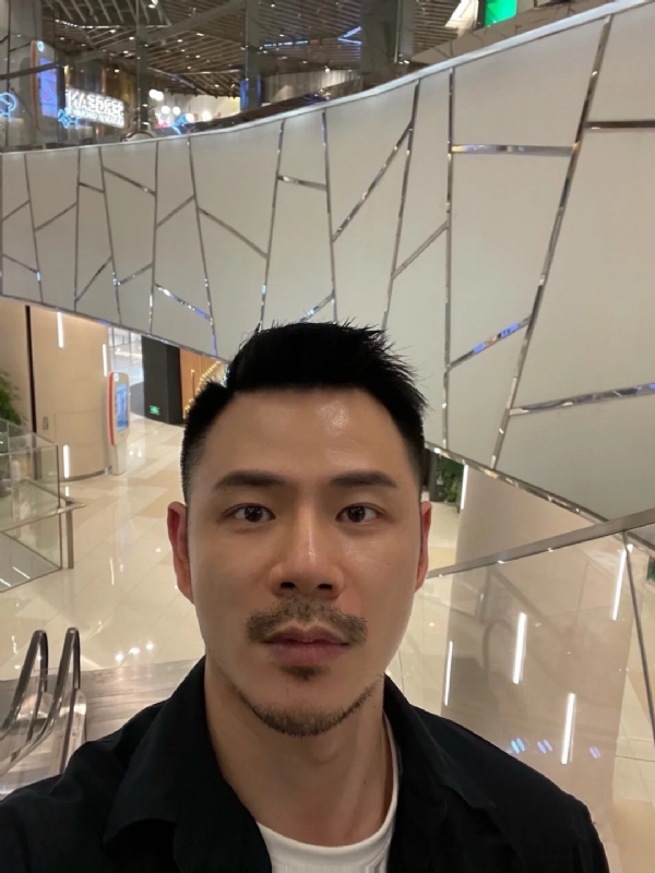 陈的第一张照片--新北残疾人相亲网